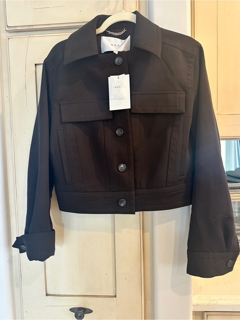 A.L.C. Women's Blake wool-blend tailored crop blazer jacket - Picture 6 of 7